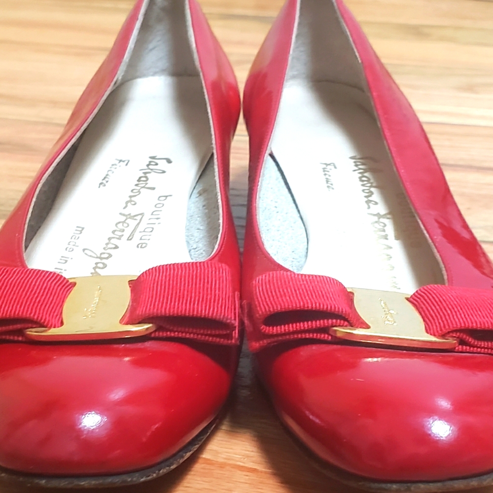 Salvatore Ferragamo Women's Red Ballet Flats